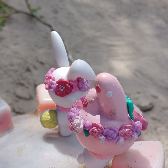 COPY - Floral Hello Kitty and her Bunny 🐰 Friend figures - Picture 9 of 12